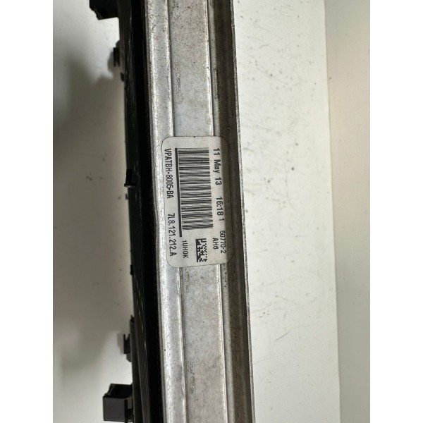 Radiador De Agua Auxiliar Esquerdo Audi Q7 2012 7l8121212a