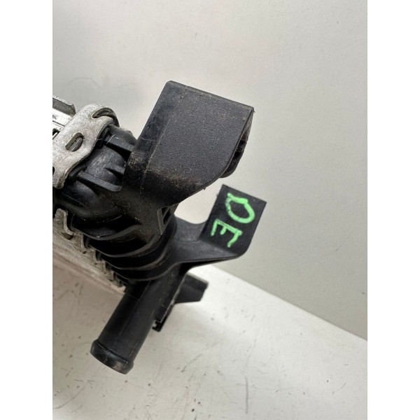 Radiador De Agua Auxiliar Esquerdo Audi Q7 2012 7l8121212a