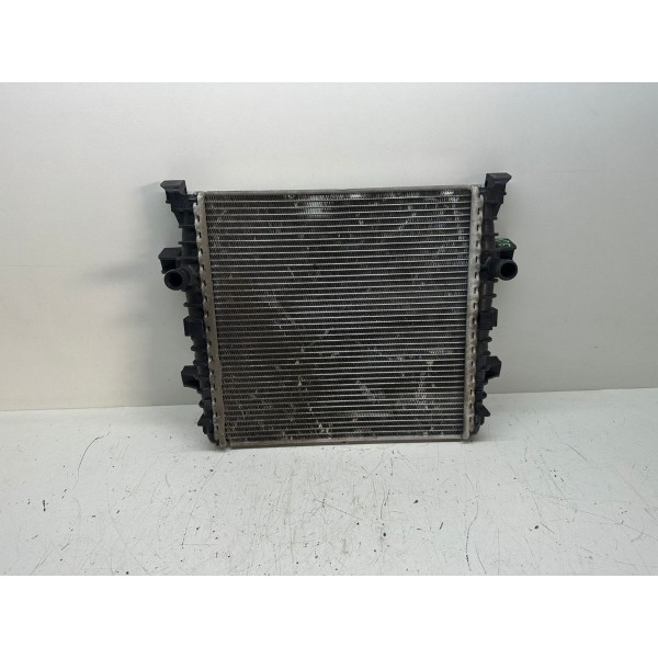 Radiador De Agua Auxiliar Esquerdo Audi Q7 2012 7l8121212a