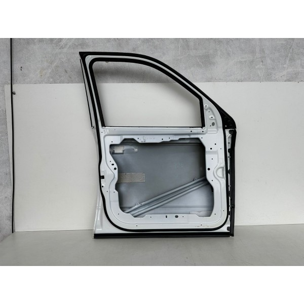 Porta Dianteira Esquerda Dodge Ram 2012