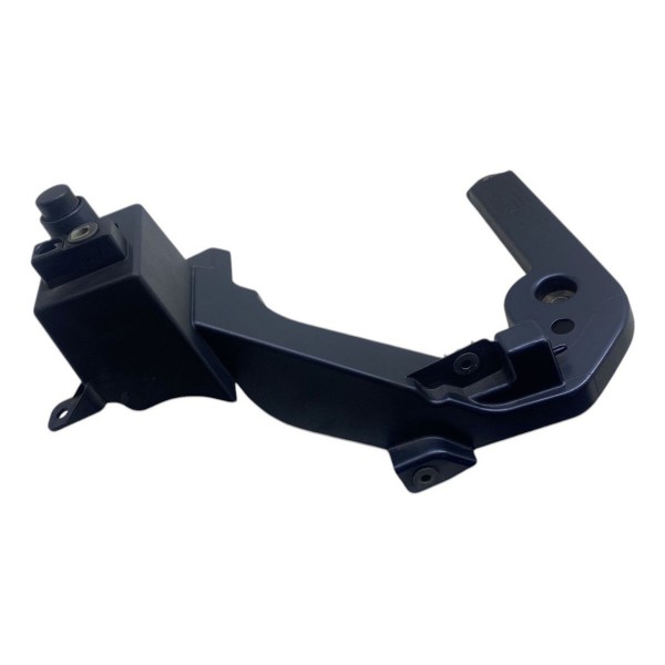Suporte Farol ( Direito ) - Volvo Xc40 T-4 Inscript 2020