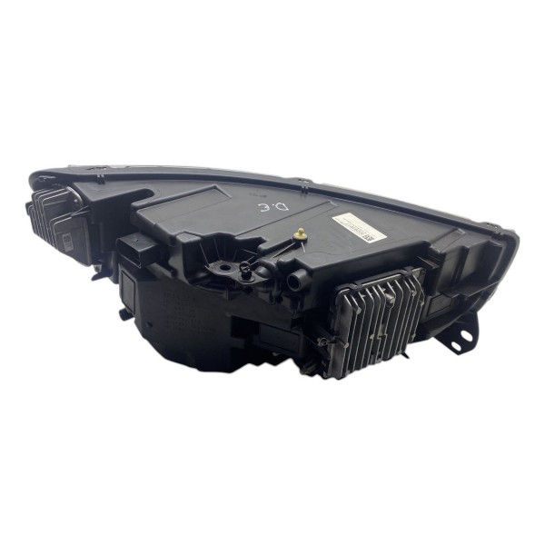 Farol Led ( Dianteiro Esquerdo ) - Volvo Xc40 T-4 2020