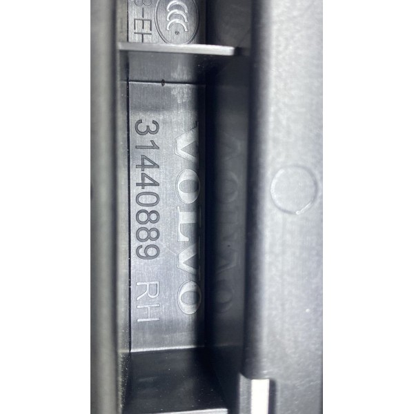 Suporte Interno Porta-malas - Volvo Xc40 T-4 Inscript 2020