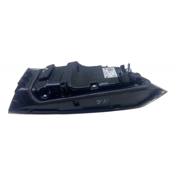 Lanterna Tampa Traseira ( Esquerda ) - Bmw 320i 2022