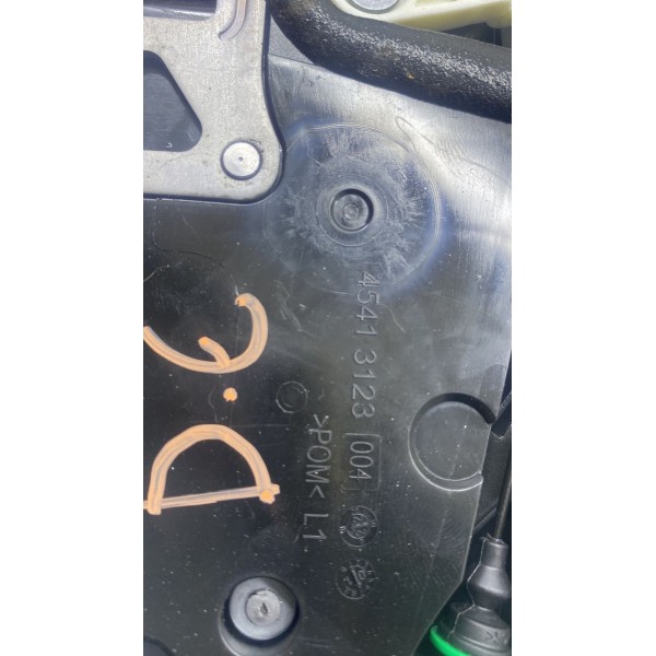 Fechadura De Porta ( Dianteira Esquerda ) - Bmw 320i 2022