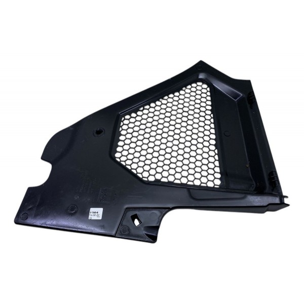 Acabamento Para-brisa ( Esquerdo ) - Bmw 320i 2022