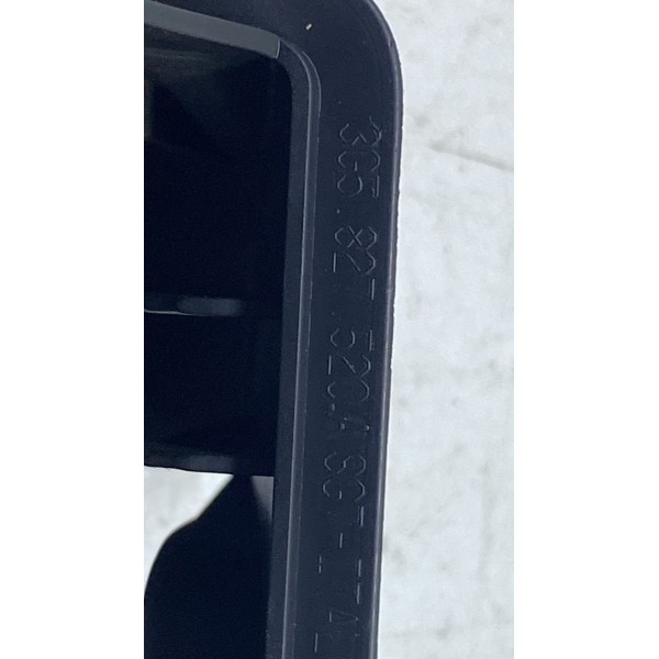 Suporte Fechadura Tampa Traseira - Volkswagen Passat Tsi 18