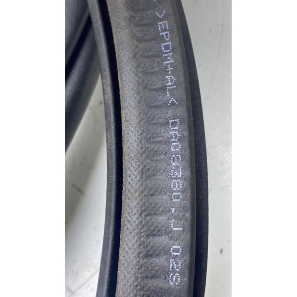 Borracha De Porta ( Diant Dir ) - Volkswagen Passat Tsi 2018
