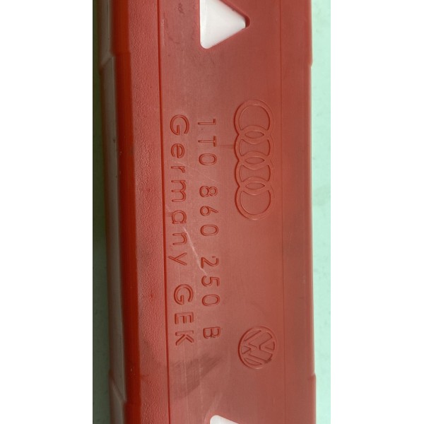 Triangulo Sinalizador - Audi Q7 2013