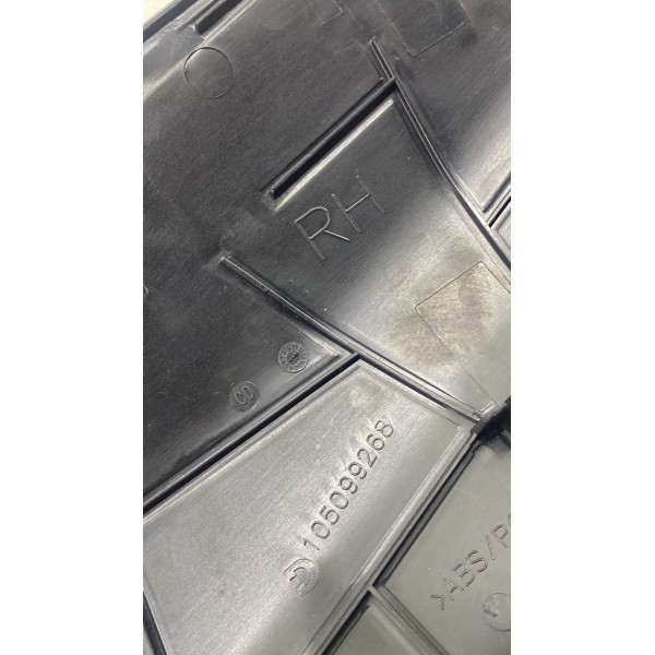 Acab. Interno ( Dir ) - Range Rover Sport 2014 9105099268 Marrom-escuro