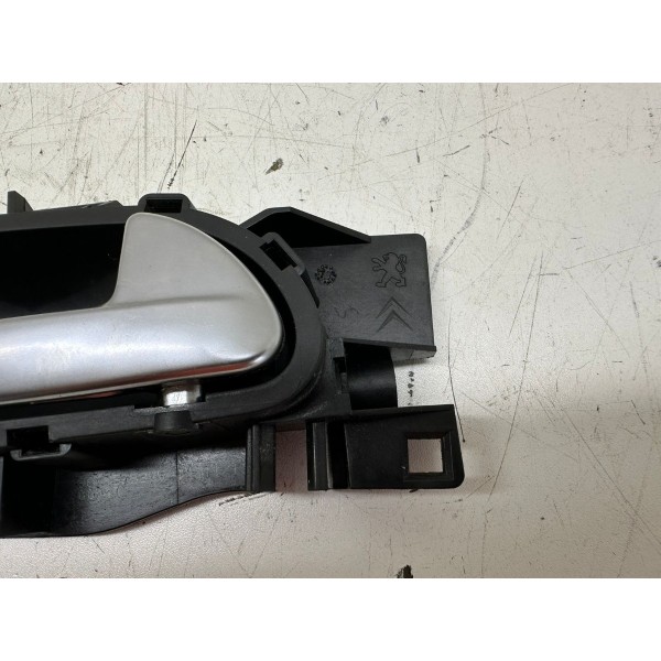 Maçaneta Interna Dianteira Direita Peugeot 208 2014 4435