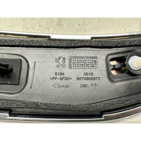 Acabamento Tampa Traseira Peugeot 208 2014 9673906677