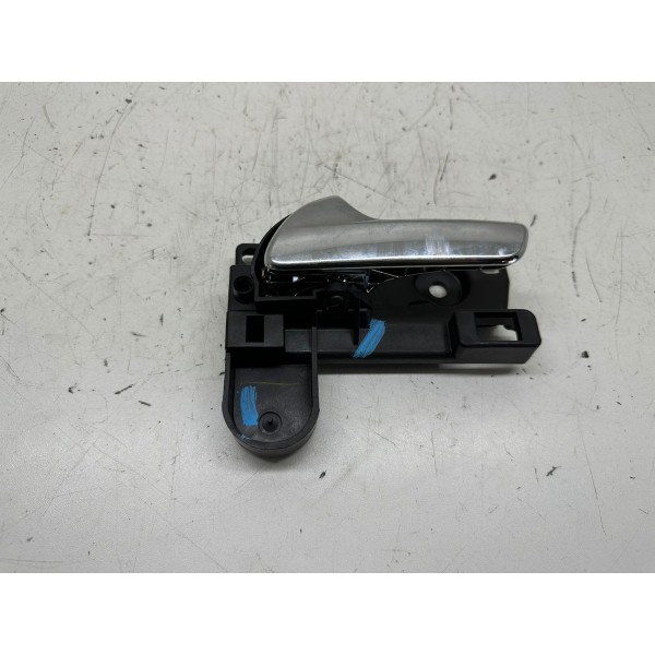 Maçaneta Interna Traseira Esquerda Dodge Journey 2013 4225