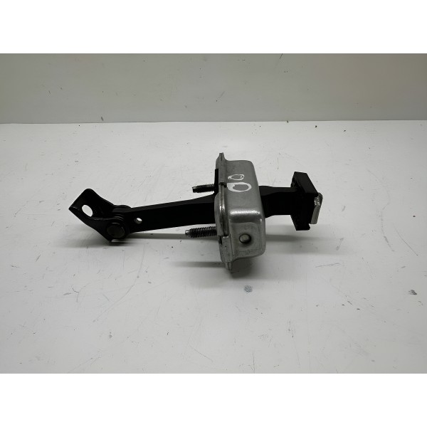 Limitador Porta Dianteira Direita Peugeot 208 2017 5264