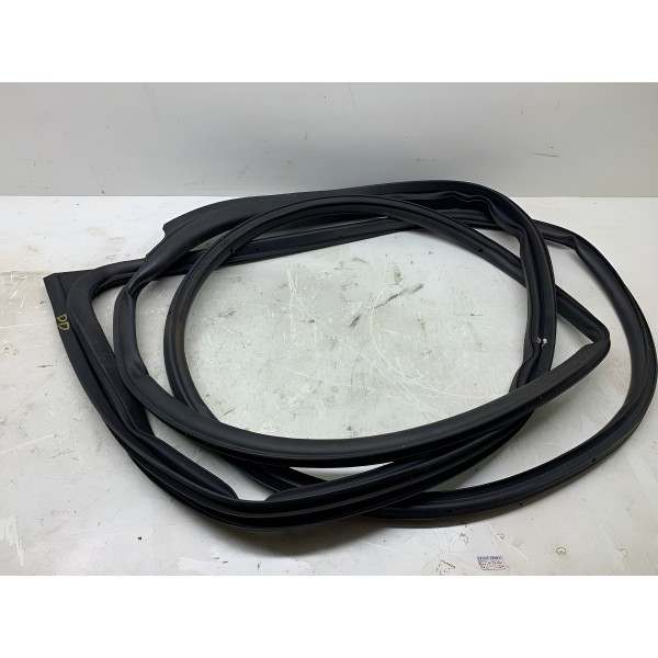 Borracha Interna Porta Dian/dire Nissan Kicks Exclusive 2022 Preto