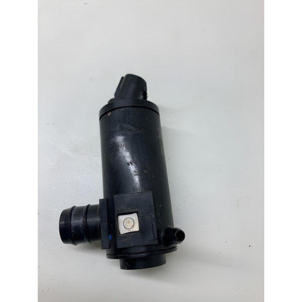 Bomba Lavador Parabrisa Toyota Hilux Srx 2022