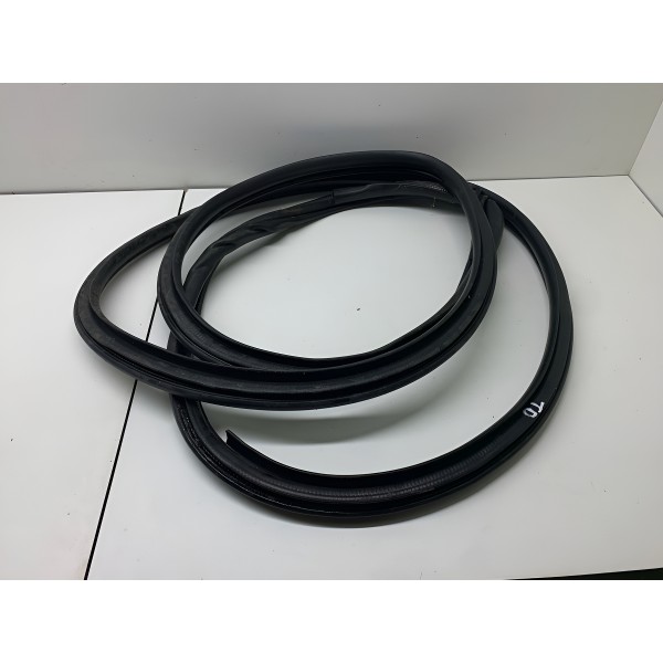 Borracha Porta Tras/direita Toyota Hilux Srx 2022