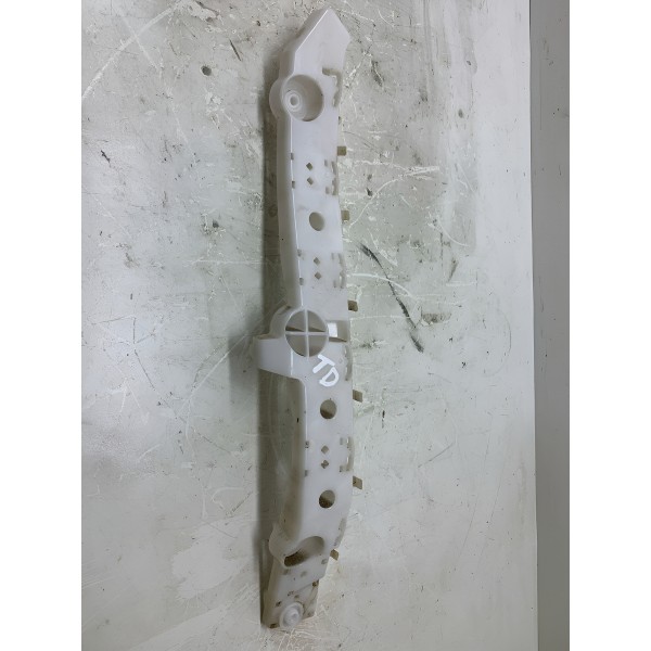 Guia Parachoque Tras/direito Nissan Kicks Exclusive 2022