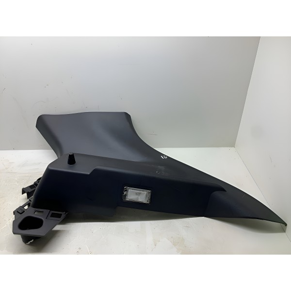 Suporte Tampão Traseiro L/direi Nissan Kicks Exclusive 2022 Preto