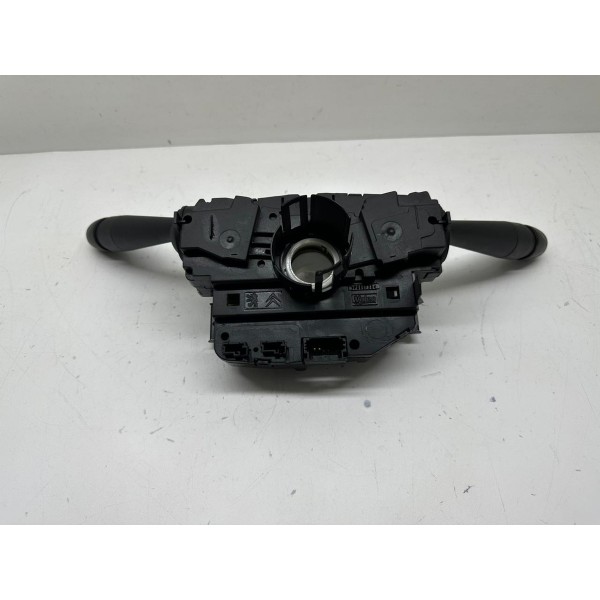 Chave De Seta Peugeot 208 2017 E10677110 5261