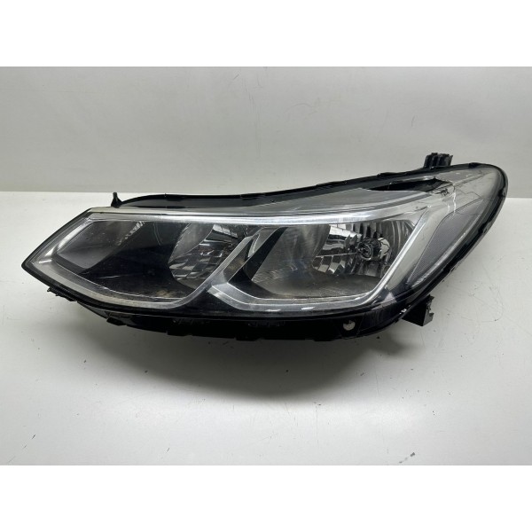 Farol Esquerdo Com Detalhe Cruze Lt 2017