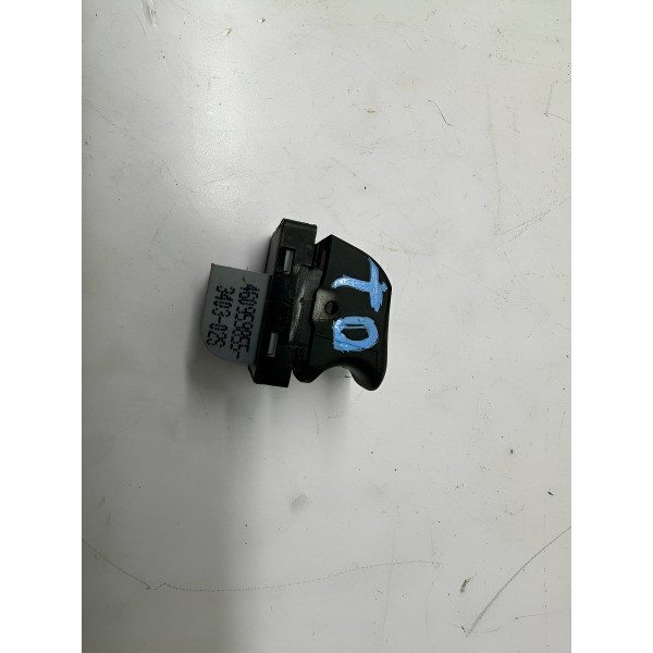 Botão Comando Vidro Traseiro Direito Audi Q3 2014 5052