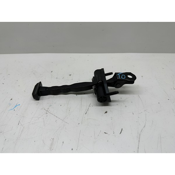 Limitador Da Porta Traseira Direita Cruze Lt 2017 3542