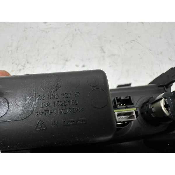 Porta Objetos C/usb E Tomada 12v Peugeot 208 2017 5400