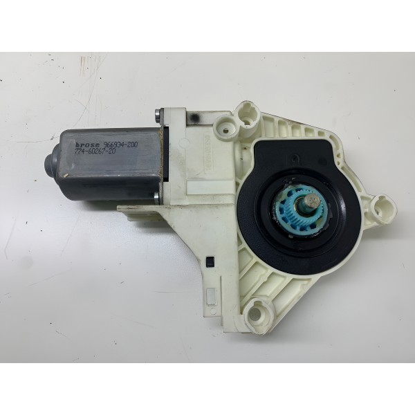 Motor Vidro Elétrico Tras. Dir. Audi Q7 2012 8k0959802 2837