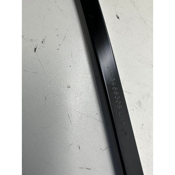 Braço Limpador Para Brisa Esquerdo Cruze Lt 2017 3572