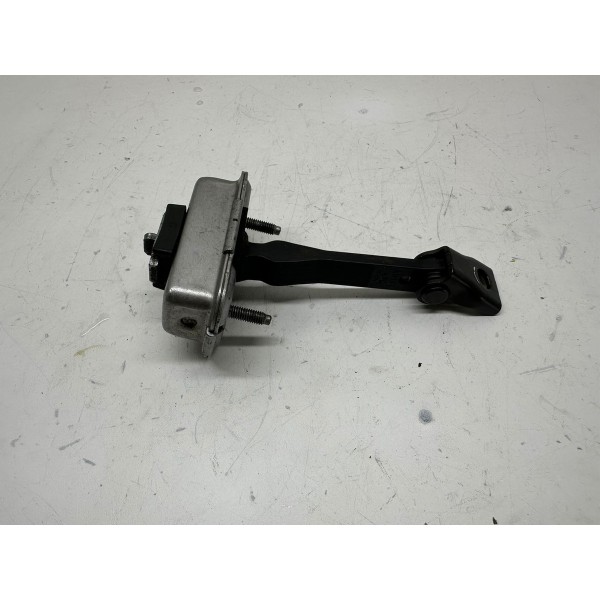 Limitador Porta Dianteira Esquerda Peugeot 208 2017 5214