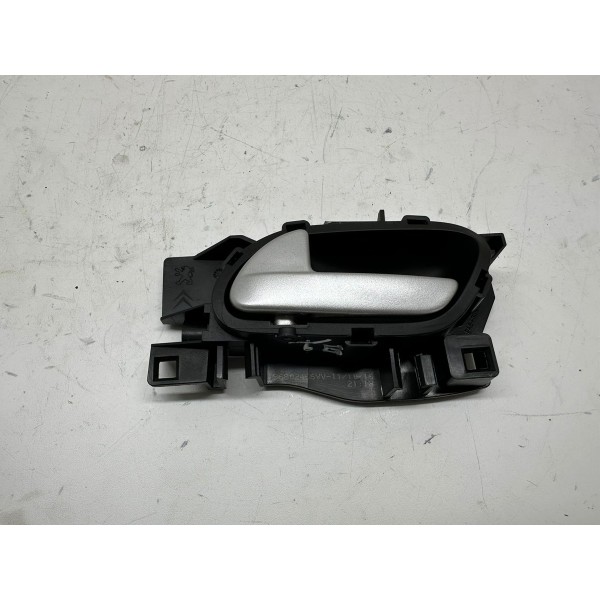 Maçaneta Interna Tras/esquerda Peugeot 208 2017 303966 5200
