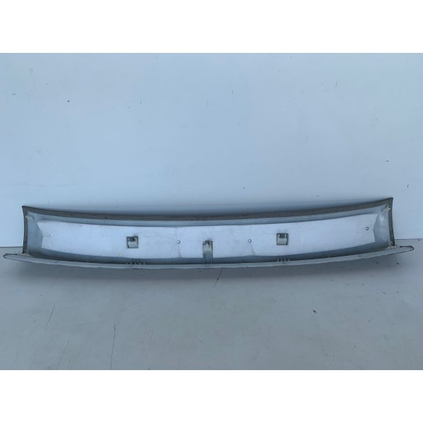 Acabamento Superior Traseiro Audi Q7 2012 4l0867839