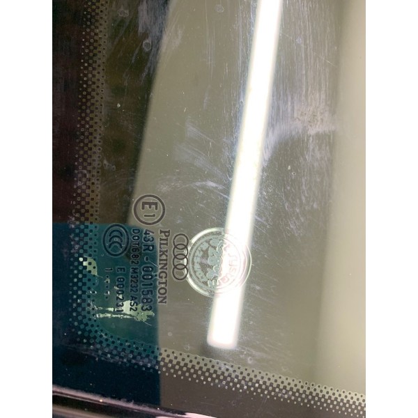 Vidro Fixo Traseiro Direito Audi Q7 2012