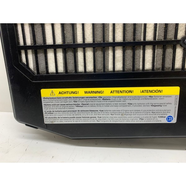 Tampa Caixa Bateria Audi Q7 2012 7l0864643 4051