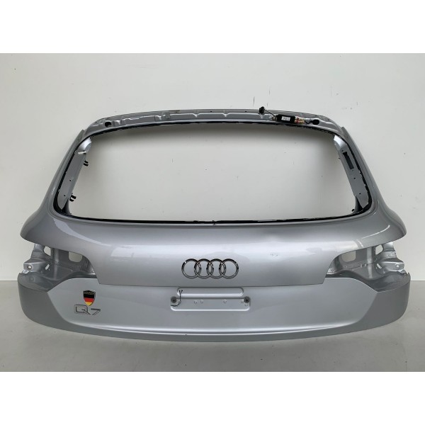 Tampa Traseira Audi Q7 3.0 V6 2012 4l0823155a - Sem Detalhes