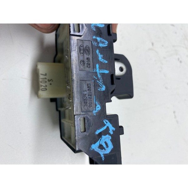 Botão Vidro Elétrico Tras. Direito Hyundai Elantra 2018 2100
