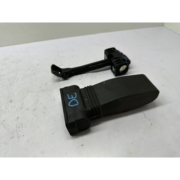 Limitador Porta Dianteira Esquerda Audi Q3 2014 5081