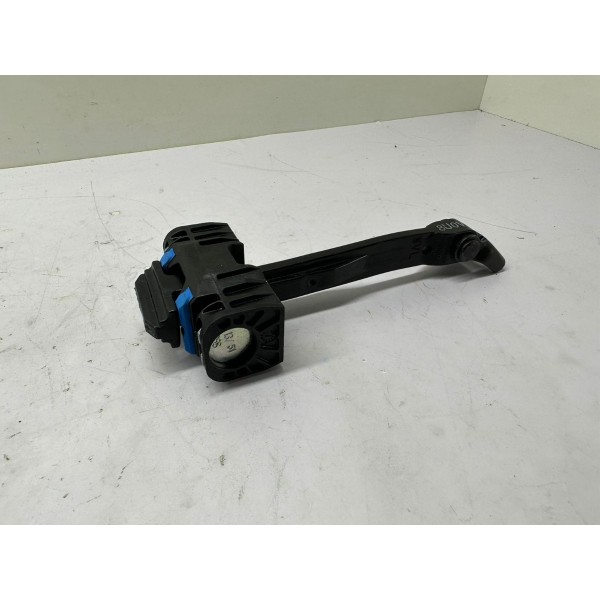 Limitador De Porta Dianteira Direita Audi Q3 2014 5033