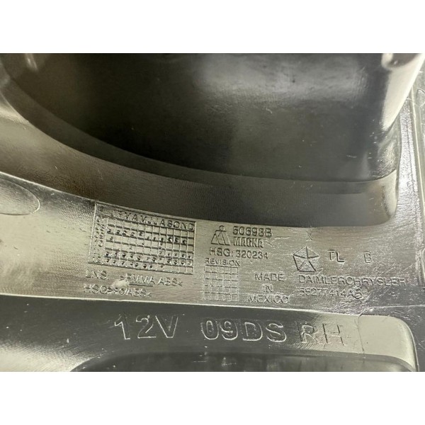 Lanterna Traseira Direita Dodge Ram 2500 2012 1660