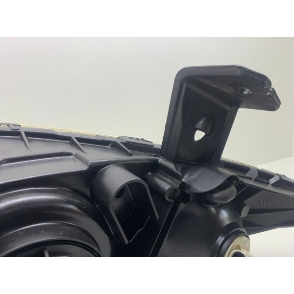Farol Direito Ssangyong Actyon 2010 Liso 1575