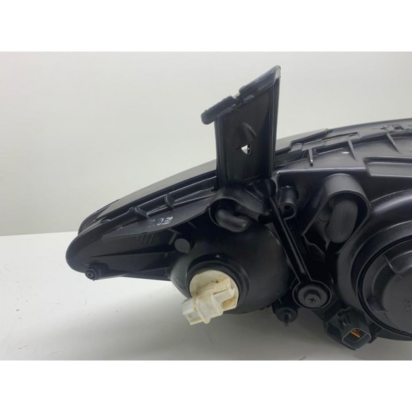 Farol Esquerdo Ssangyong Actyon 2010 Liso 1565