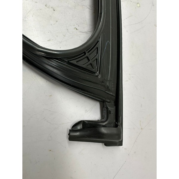 Guarnição Porta Diant. Direita Audi Q3 2014 8u0837440