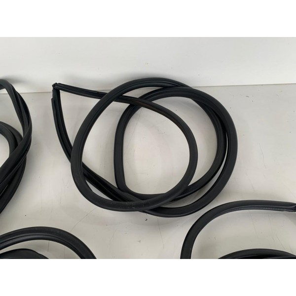 Kit Borracha De Porta - Hilux Srv 2020