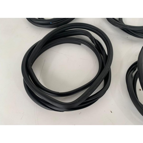 Kit Borracha De Porta - Hilux Srv 2020