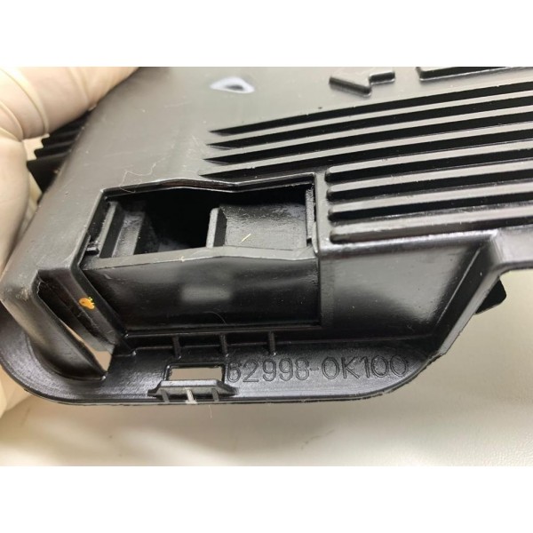 Difusor A/c ( Traseiro Esquerdo ) - Toyota Hilux Srv 2020