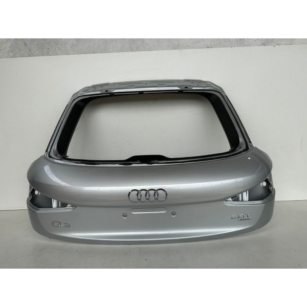 Tampa Traseira Audi Q3 2014 Sem Detalhes