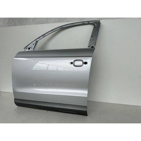 Porta Dianteira Esquerda Audi Q3 2014 8u0831311c Sem Detalhe