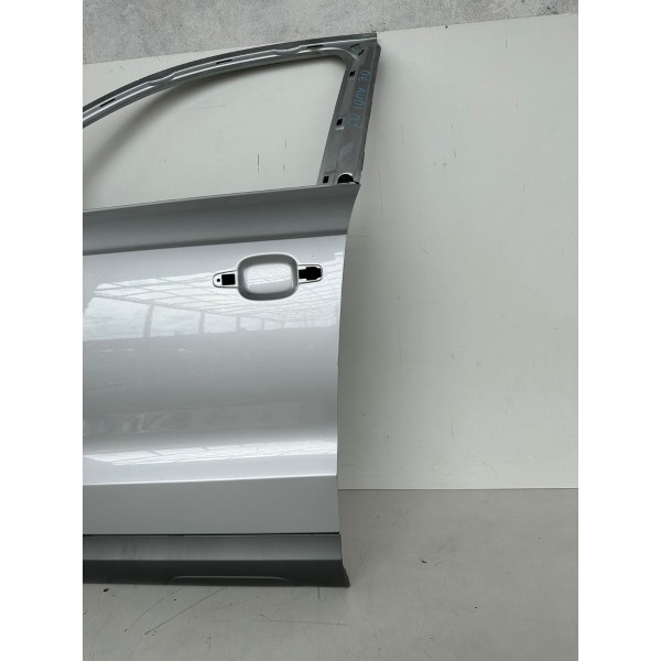 Porta Dianteira Esquerda Audi Q3 2014 8u0831311c Sem Detalhe