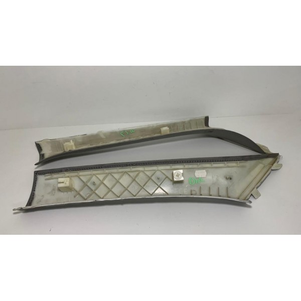 Par Acabamento Para-brisa Bmw 320i 2013 385